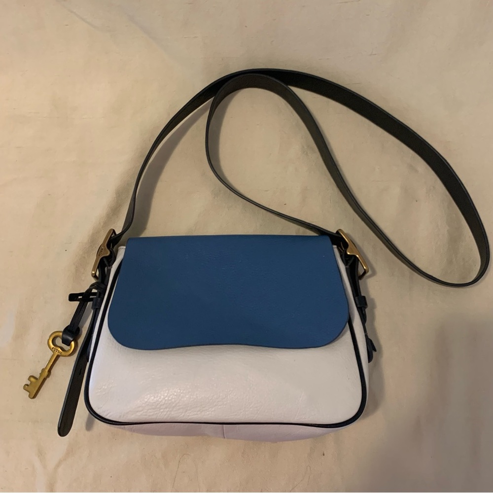 Fossils leather crossbody bag